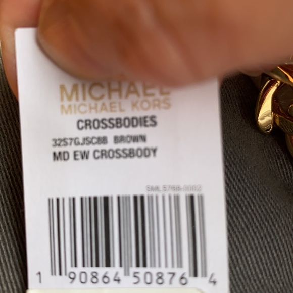 MICHAEL KORS BRAND NEW CROSSBODY BAG - Picture 16 of 16